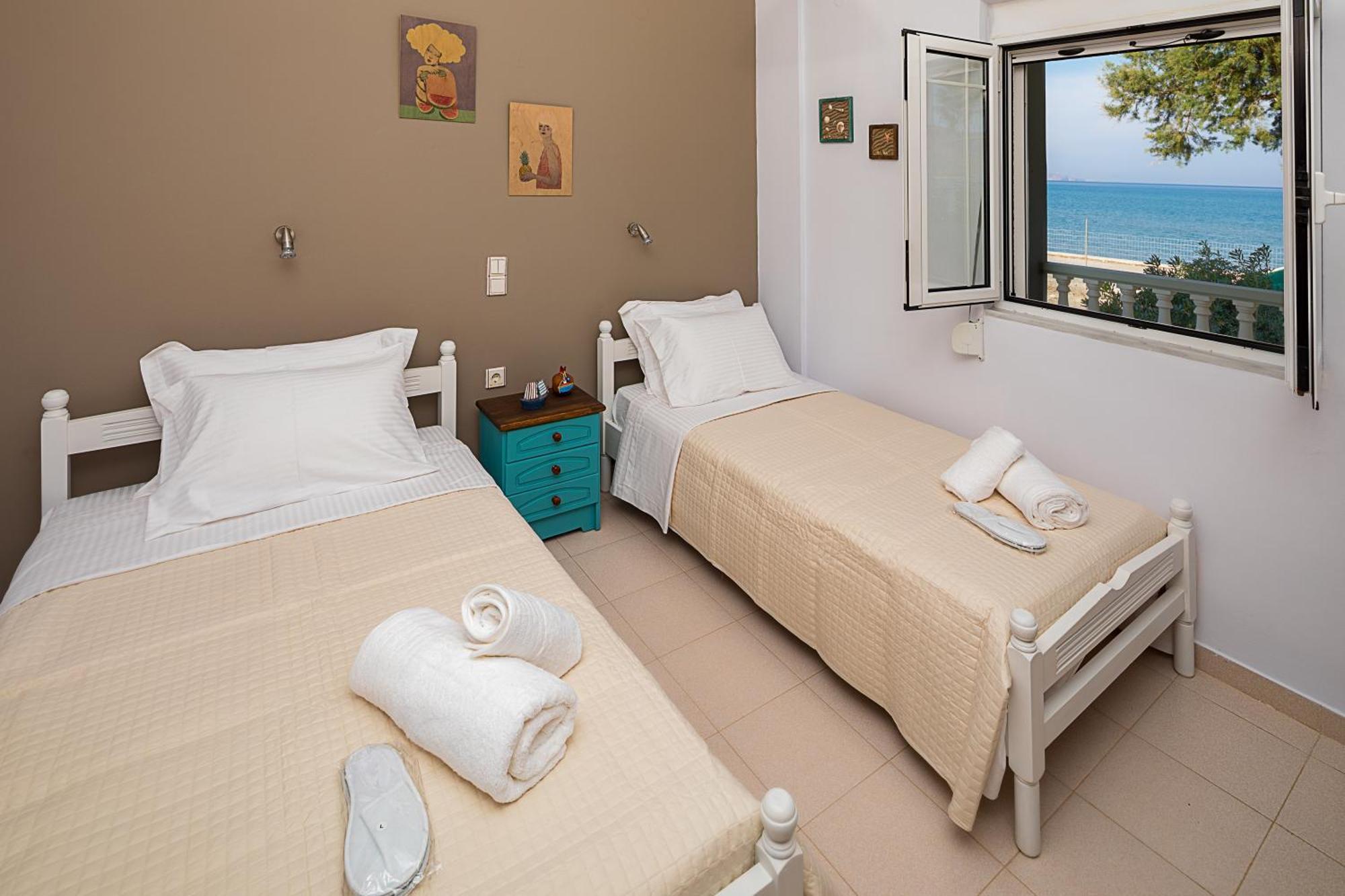 Big Blue Exclusive Beachfront Villa Киссамос Экстерьер фото